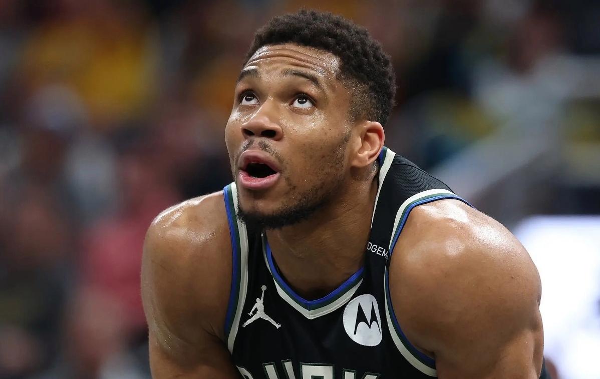 关于欧篮联赛后再迎强敌,密尔沃基雄鹿队长鼓劲,主帅态度——目标明确,更衣室氛围转暖的信息 关于欧篮联赛后再迎强敌,密尔沃基雄鹿队长鼓劲,主帅态度——目标明确,更衣室氛围转暖的信息