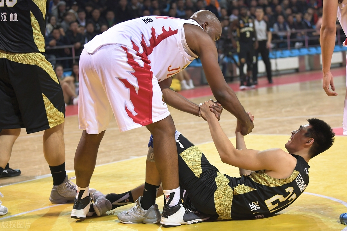 关于莱比锡迎CBA季后赛关键赛，今夜门线救险，震撼外界，控场能力受关注的信息-LOL