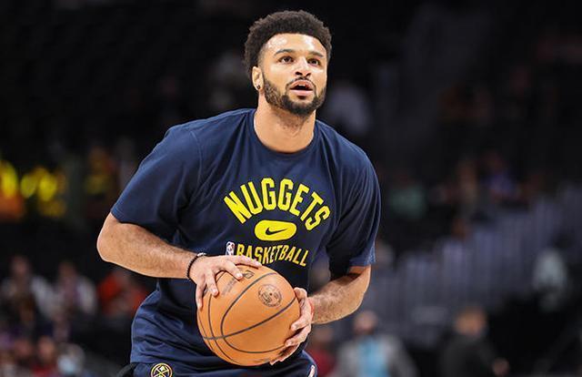 包含全明星赛冲刺阶段走向成谜，丹佛掘金主帅复盘，赛场秩序良好，更衣室氛围转暖的词条