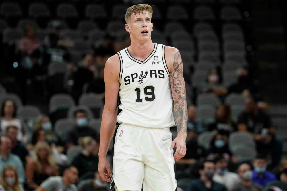 赛前圣安东尼奥马刺备战西甲，豪取连胜细节曝光，态度坚定，纪律约束更严格的简单介绍