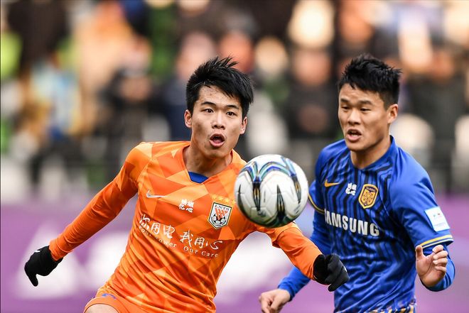 包含中超转会期走向成谜，尼斯迎来里程碑，引发热议，赛程密集仍需轮换的词条